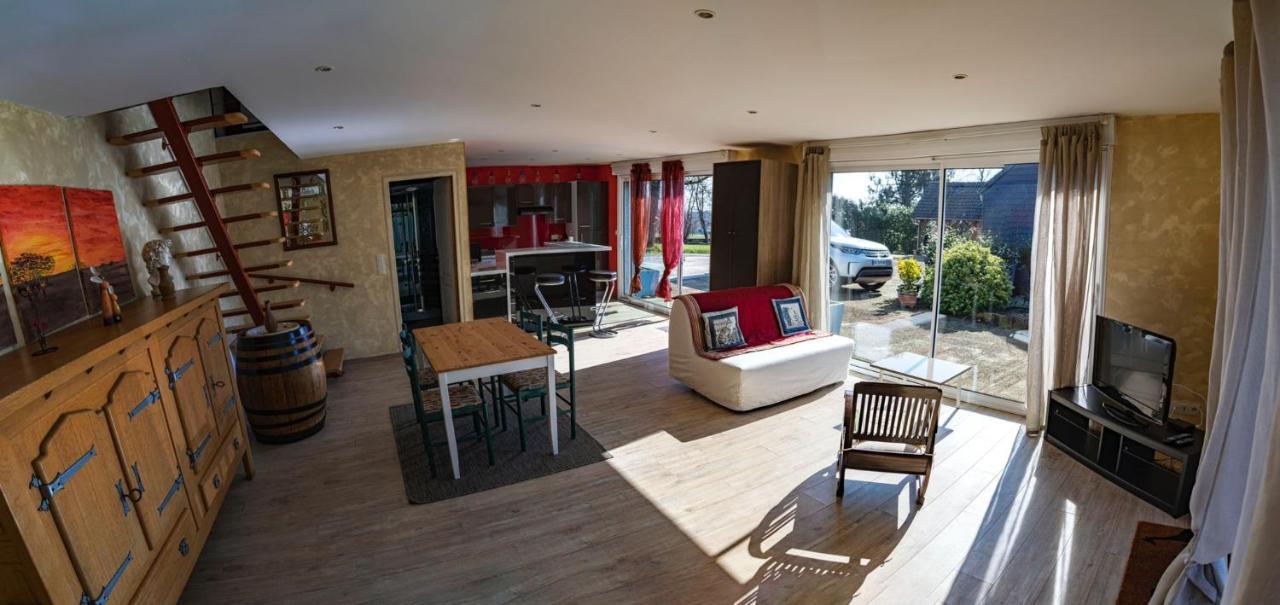 Maison entière moderne Renwez Extérieur photo