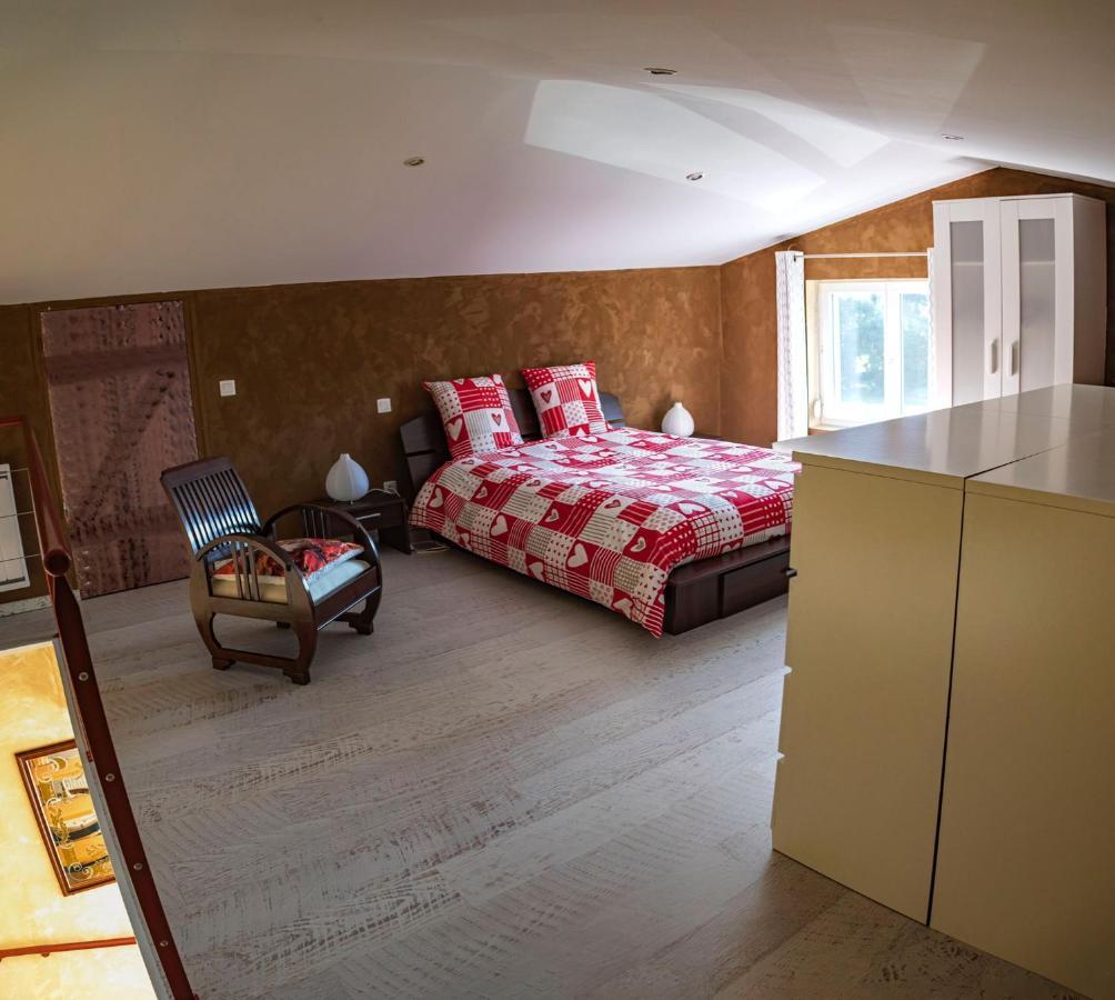 Maison entière moderne Renwez Extérieur photo